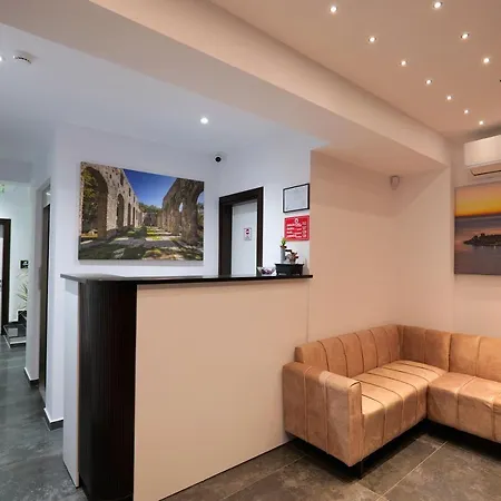 Hotel Adora's View 3*