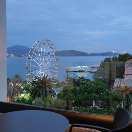 Hotel Adora's View 3*