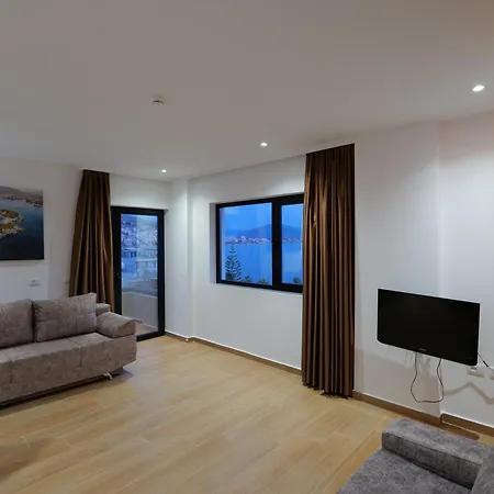 Adora's View Hotel Sarandë