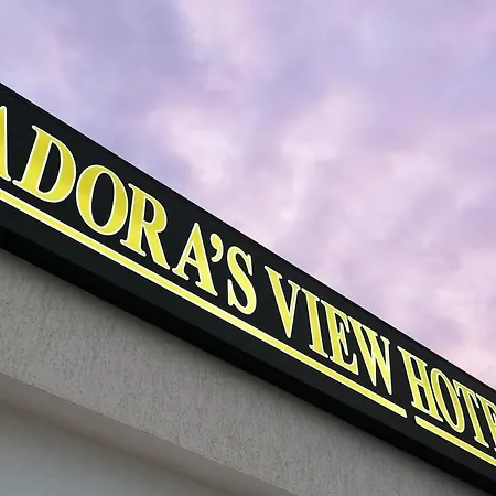 Adora's View Hotel 3*