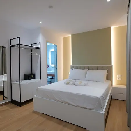 Adora's View Hotel 3*