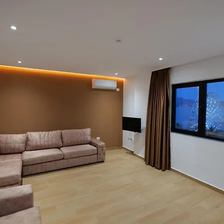 فندق Adora's View 3*