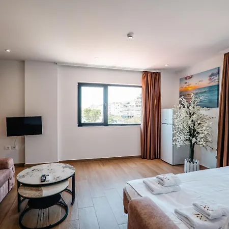 Adora's View Hotel 3*