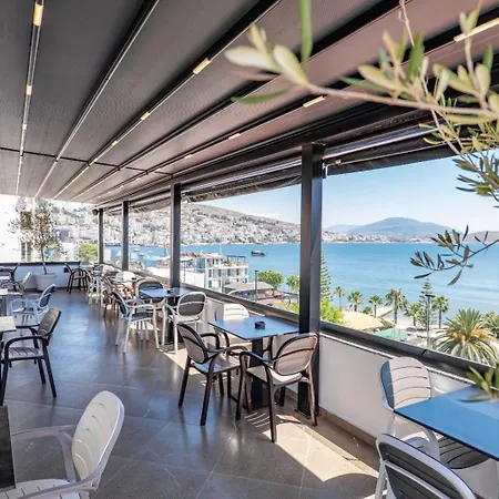 Adora's View Hotel Sarandë